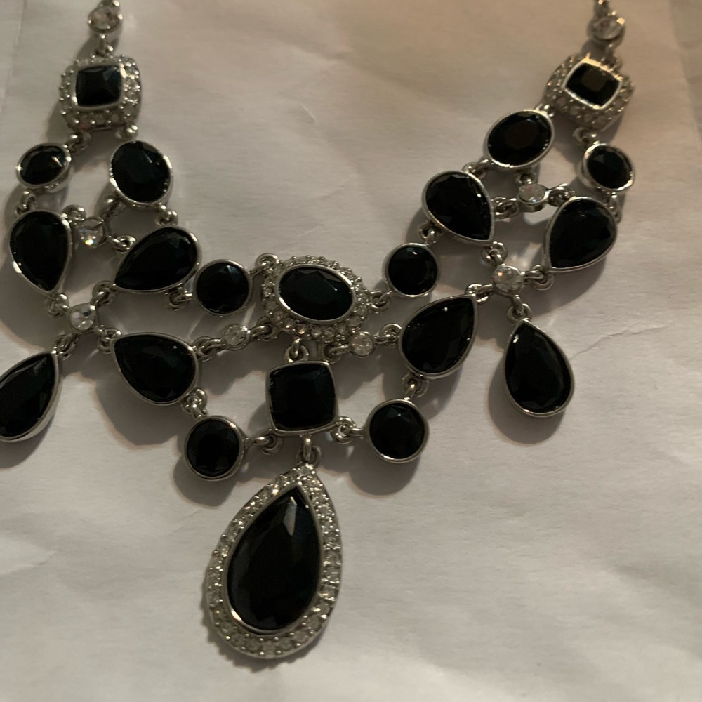 NWT Carolee black onyx silver necklace